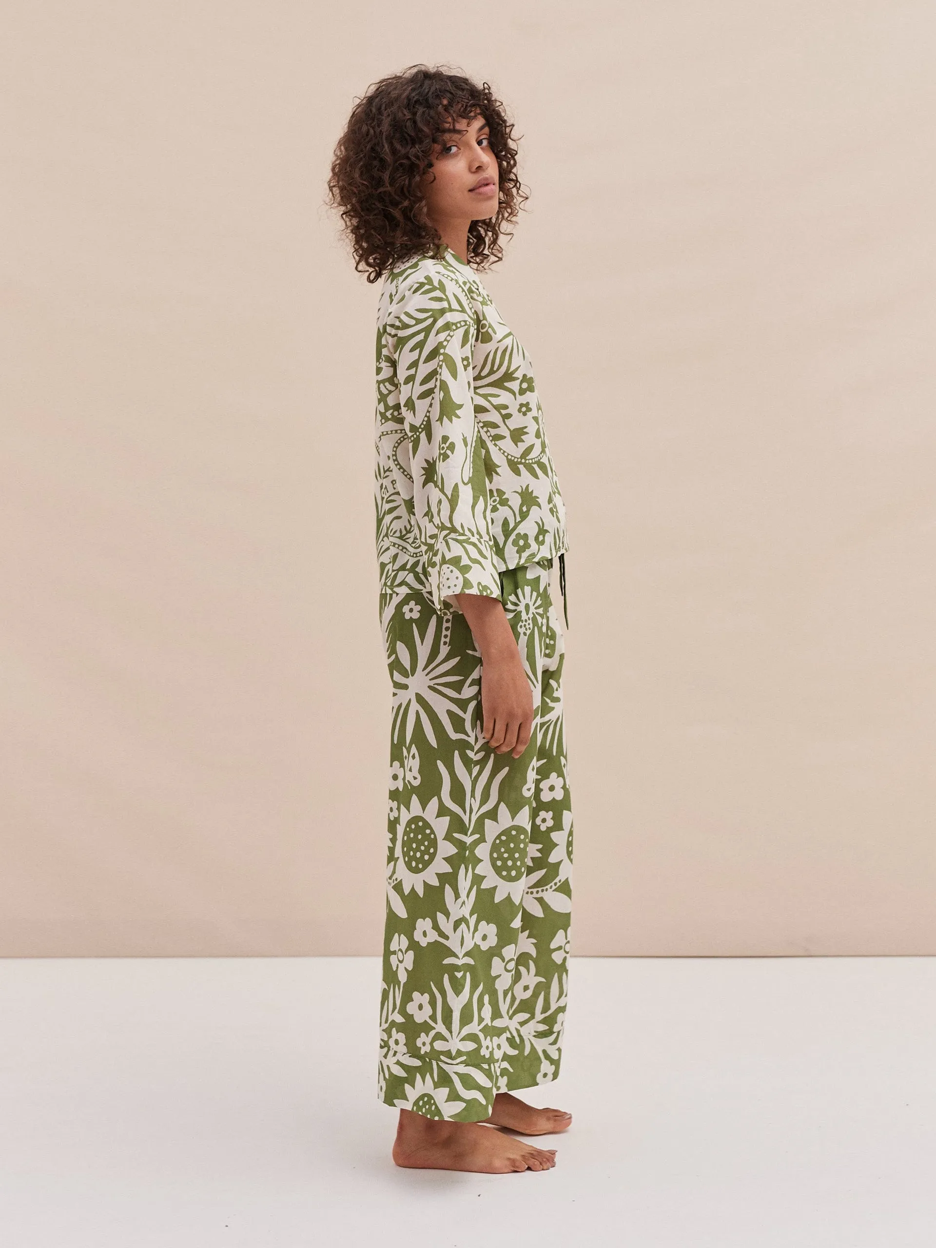 Boxy shirt and wide leg trouser set Fabelei print green and cream