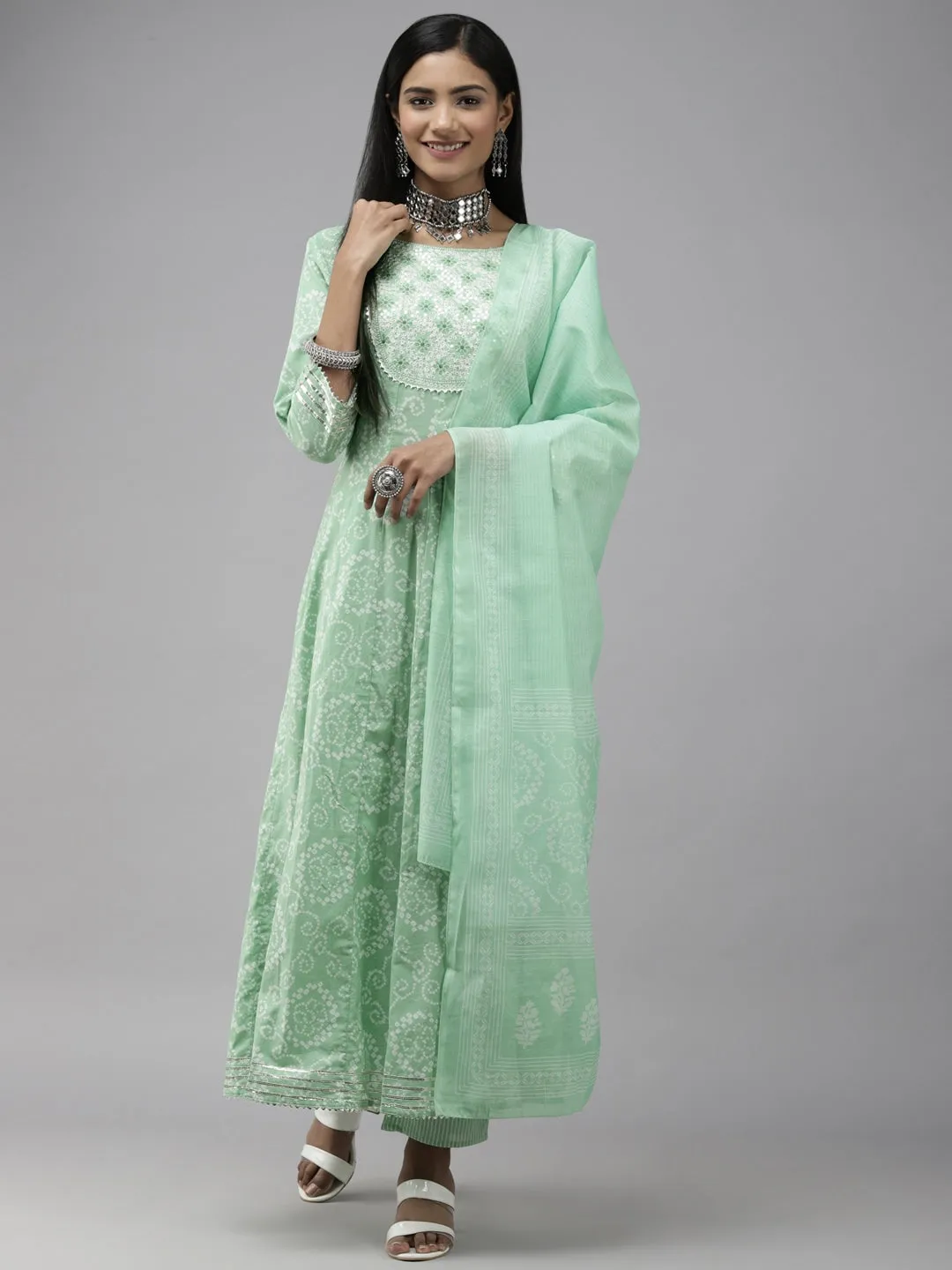 Green Bhandhani Yoke Design Dupatta Set