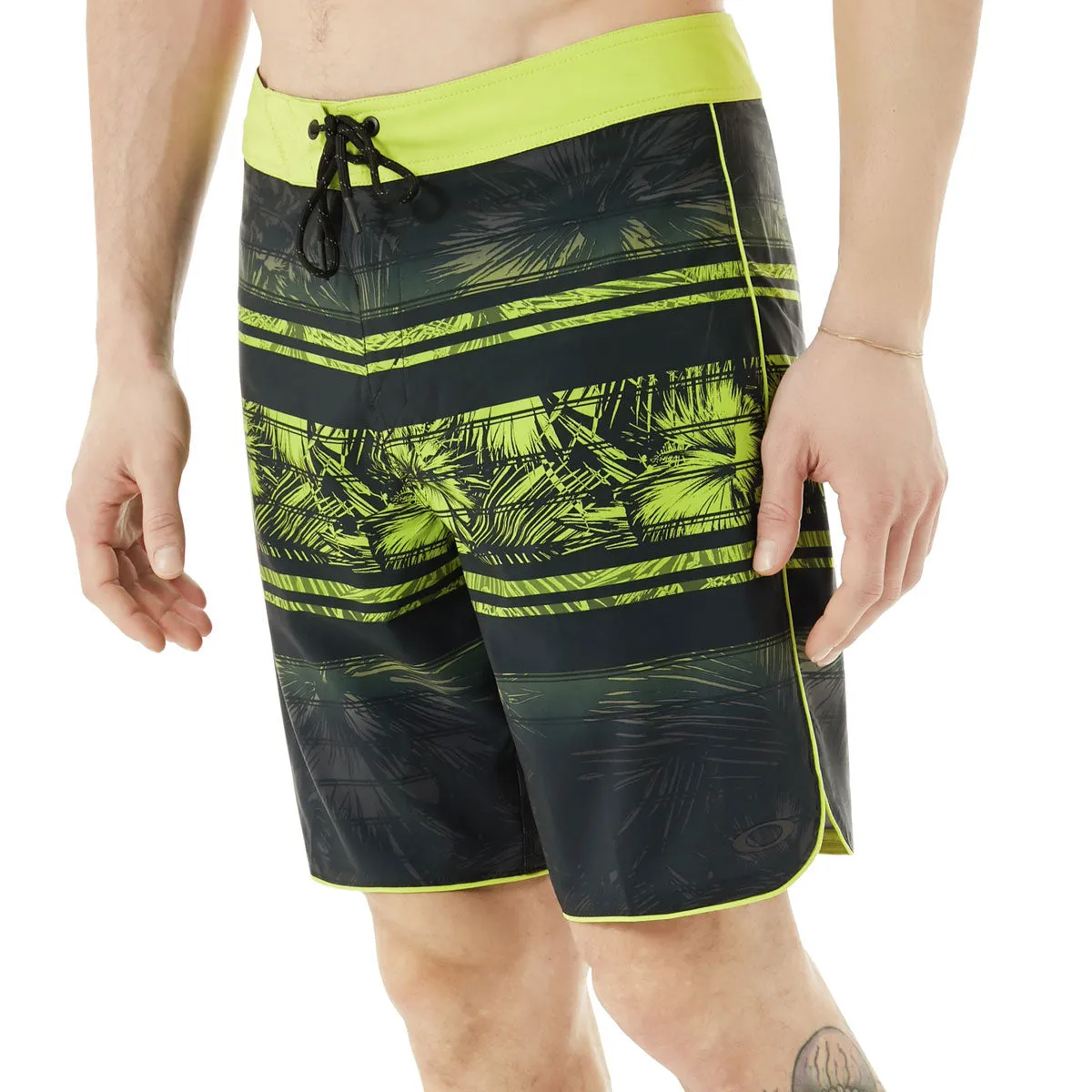 Oakley Men's Temples 19" Swim Board Shorts 2018