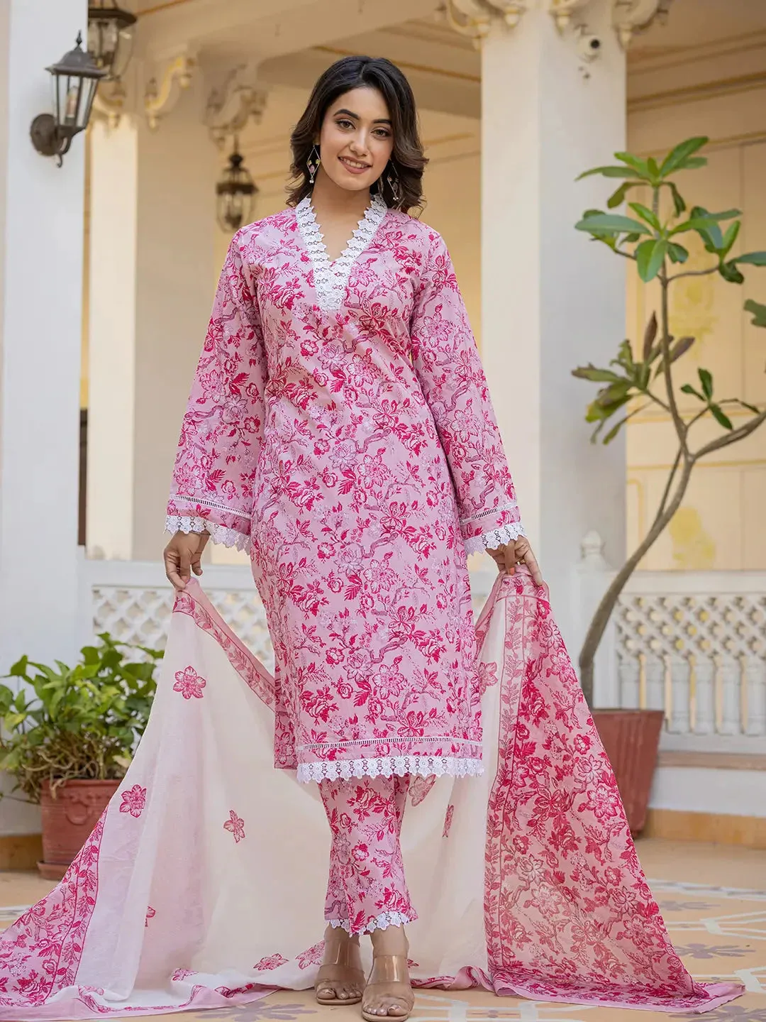 Pink Floral Print Pakistani Style Kurta Trouser And Dupatta Set