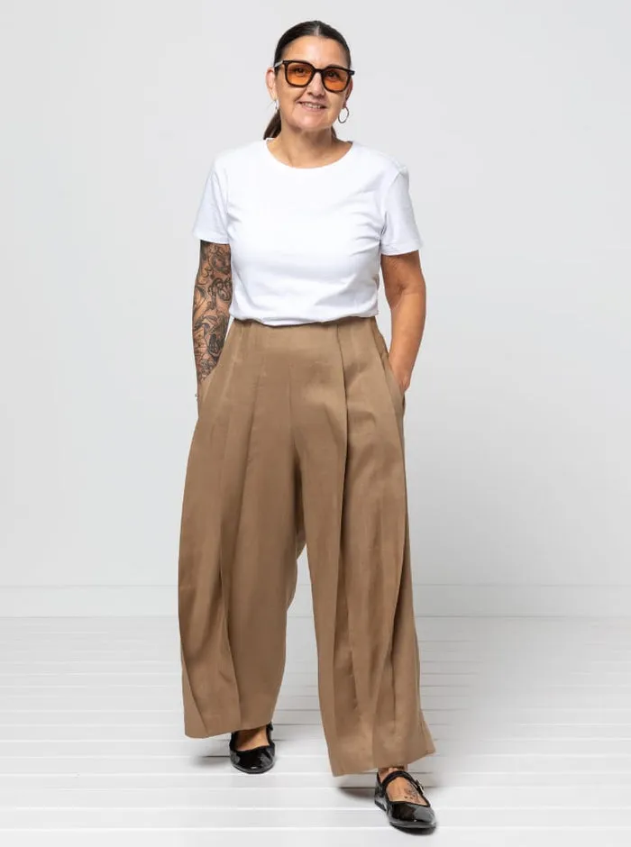 Style Arc - Atlas Woven Pants - Size 18-30