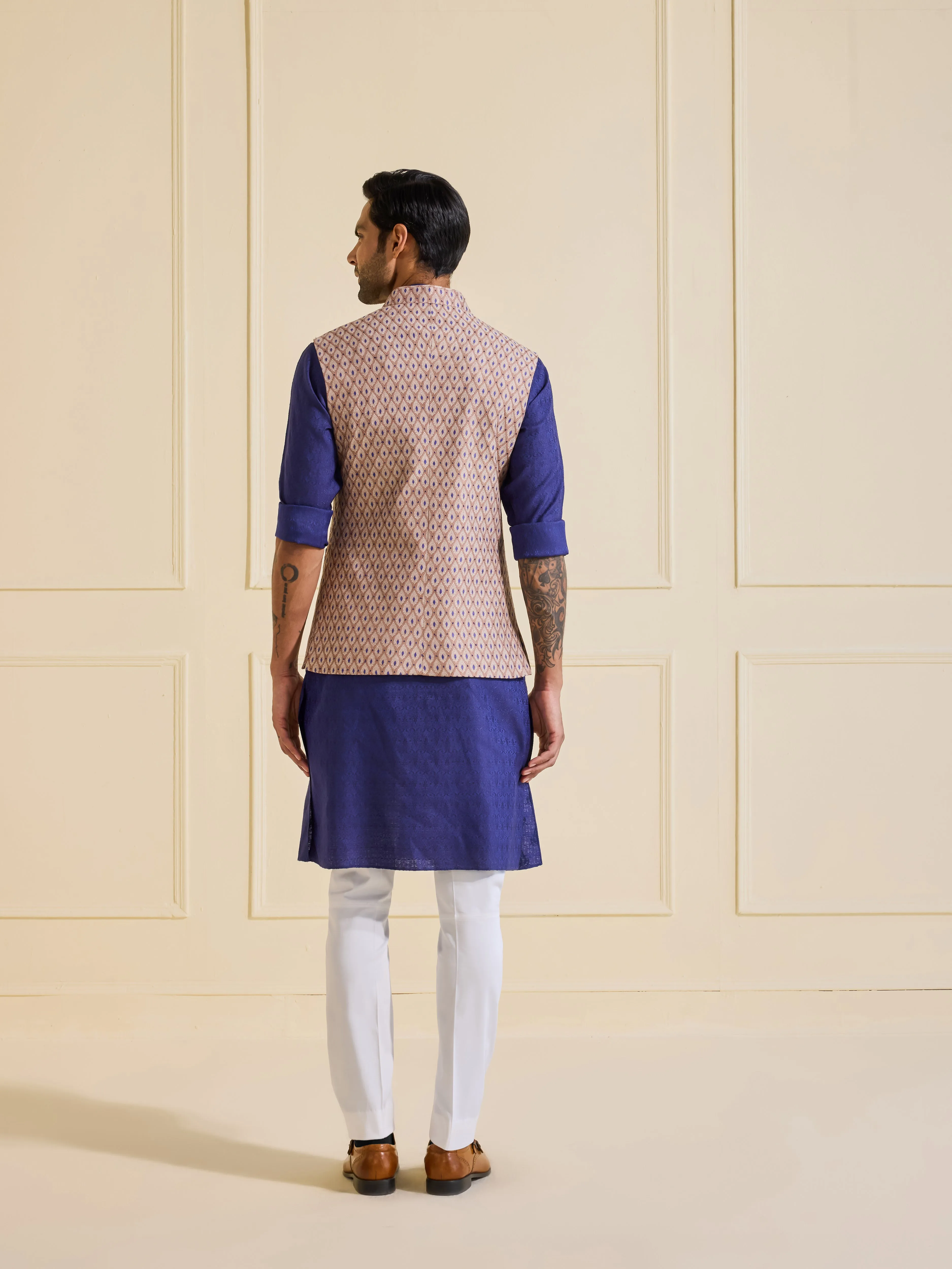 THE BESPOKE SHAHI TEXTURED WAISTCOAT