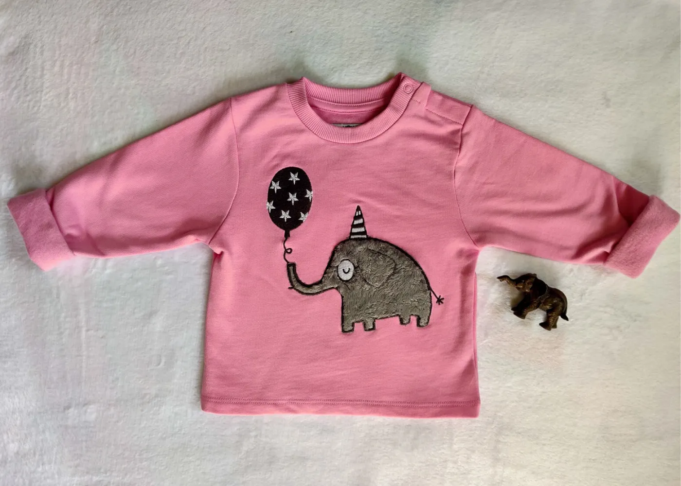 Winter Elephant Sweatshirt And Gray Trouser Set