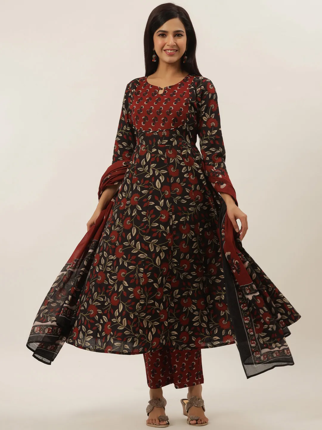 Women Black And Maroon Cotton Kurta Set With Dupatta